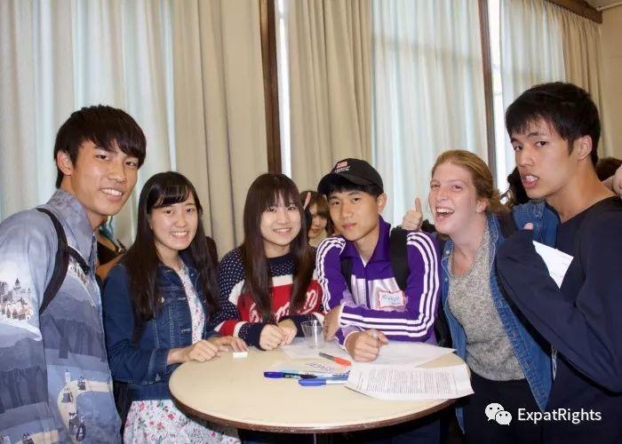 it's TERRIBLE being Chinese-American in China